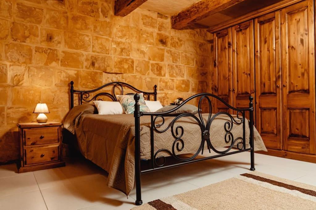 Enchanting 2Bdr Townhouse In Valletta Centre! Eksteriør bilde