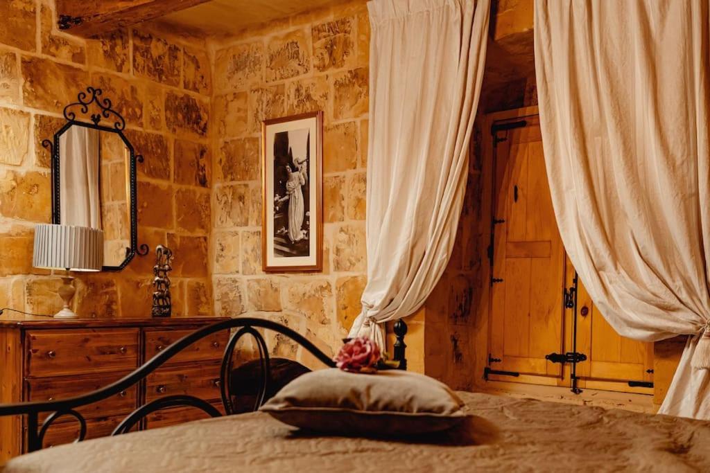 Enchanting 2Bdr Townhouse In Valletta Centre! Eksteriør bilde