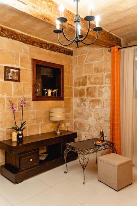 Enchanting 2Bdr Townhouse In Valletta Centre! Eksteriør bilde